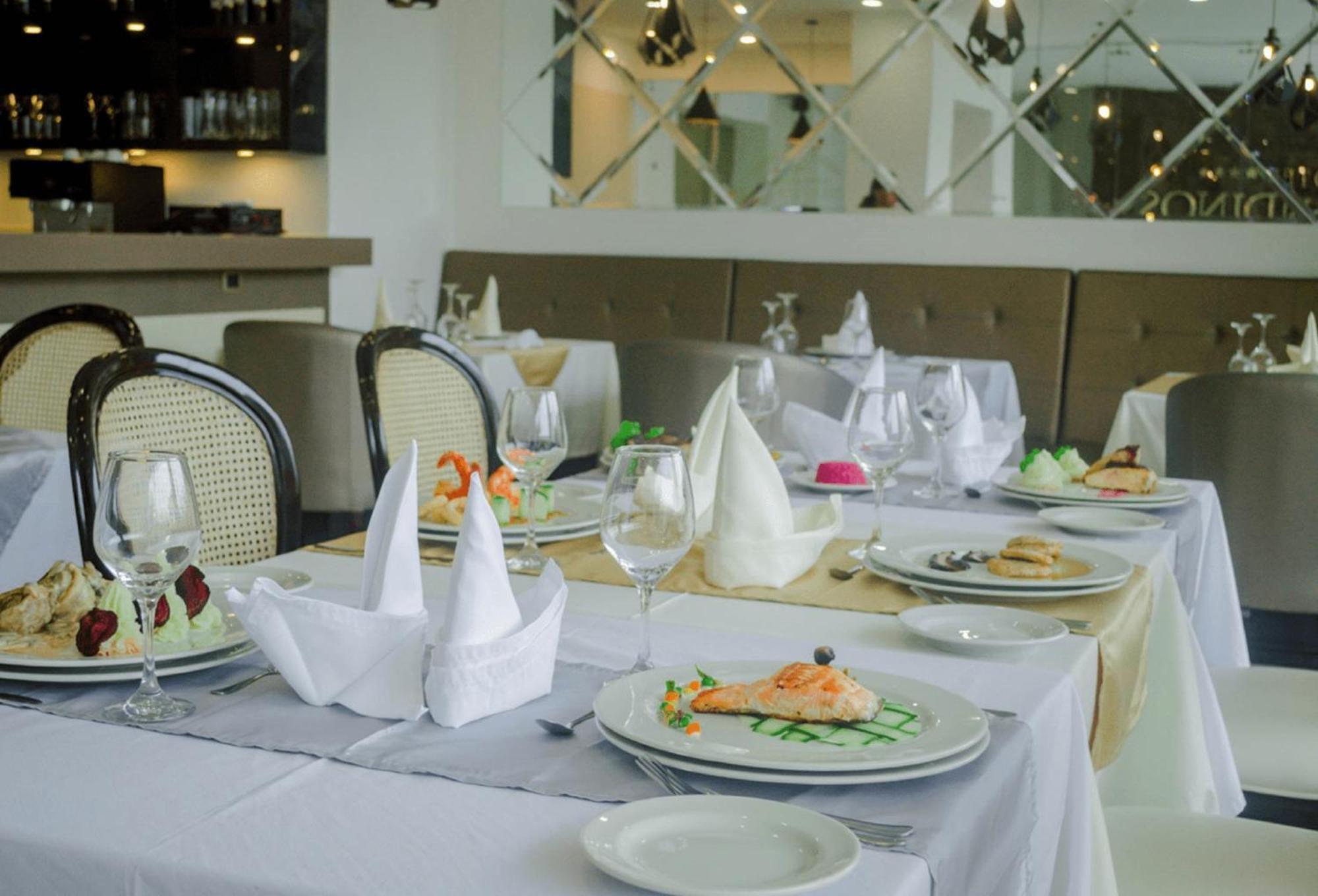 Hotel Andinos Plaza Florencia Florencia  Zewnętrze zdjęcie