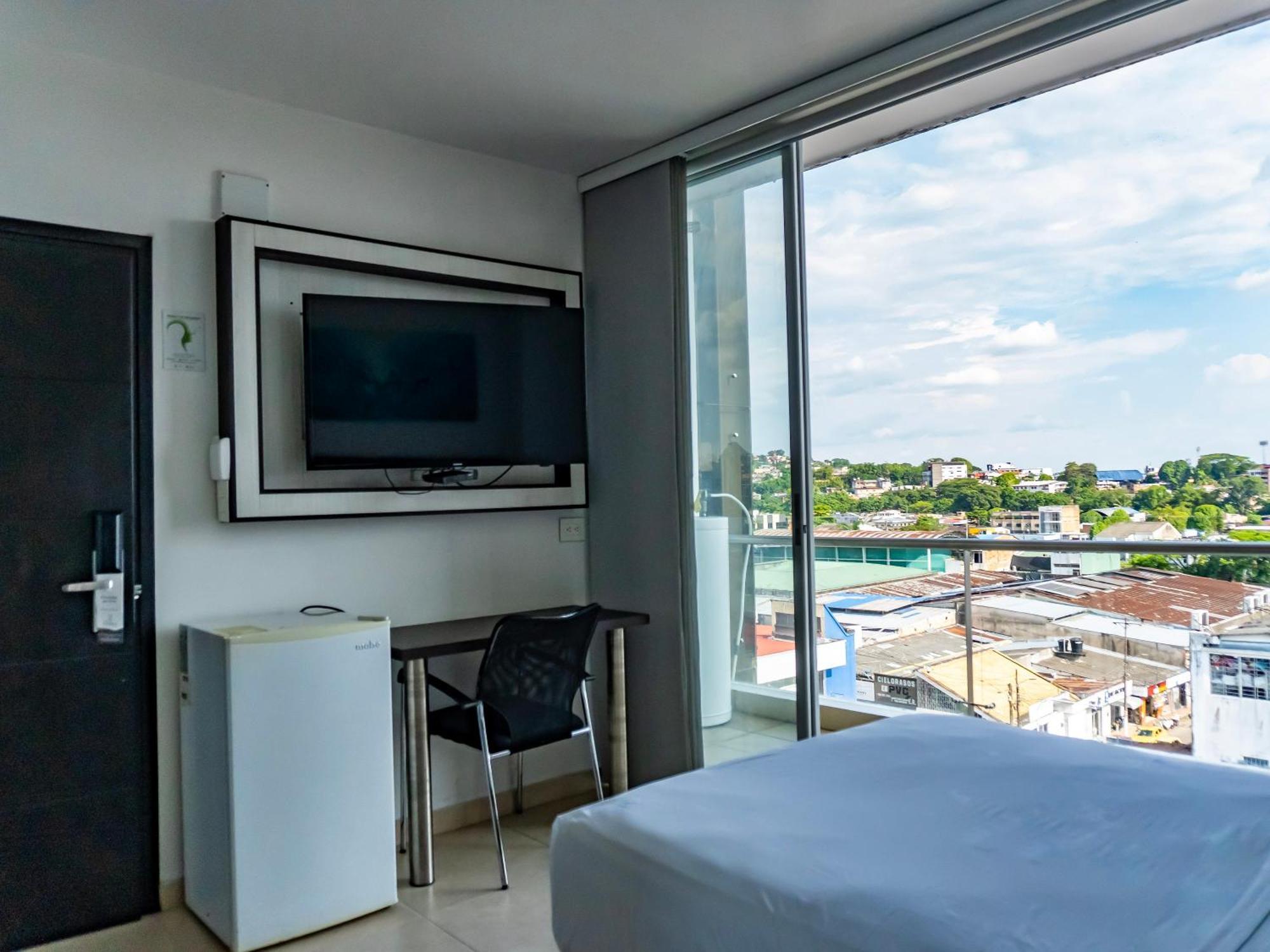 Hotel Andinos Plaza Florencia Florencia  Zewnętrze zdjęcie