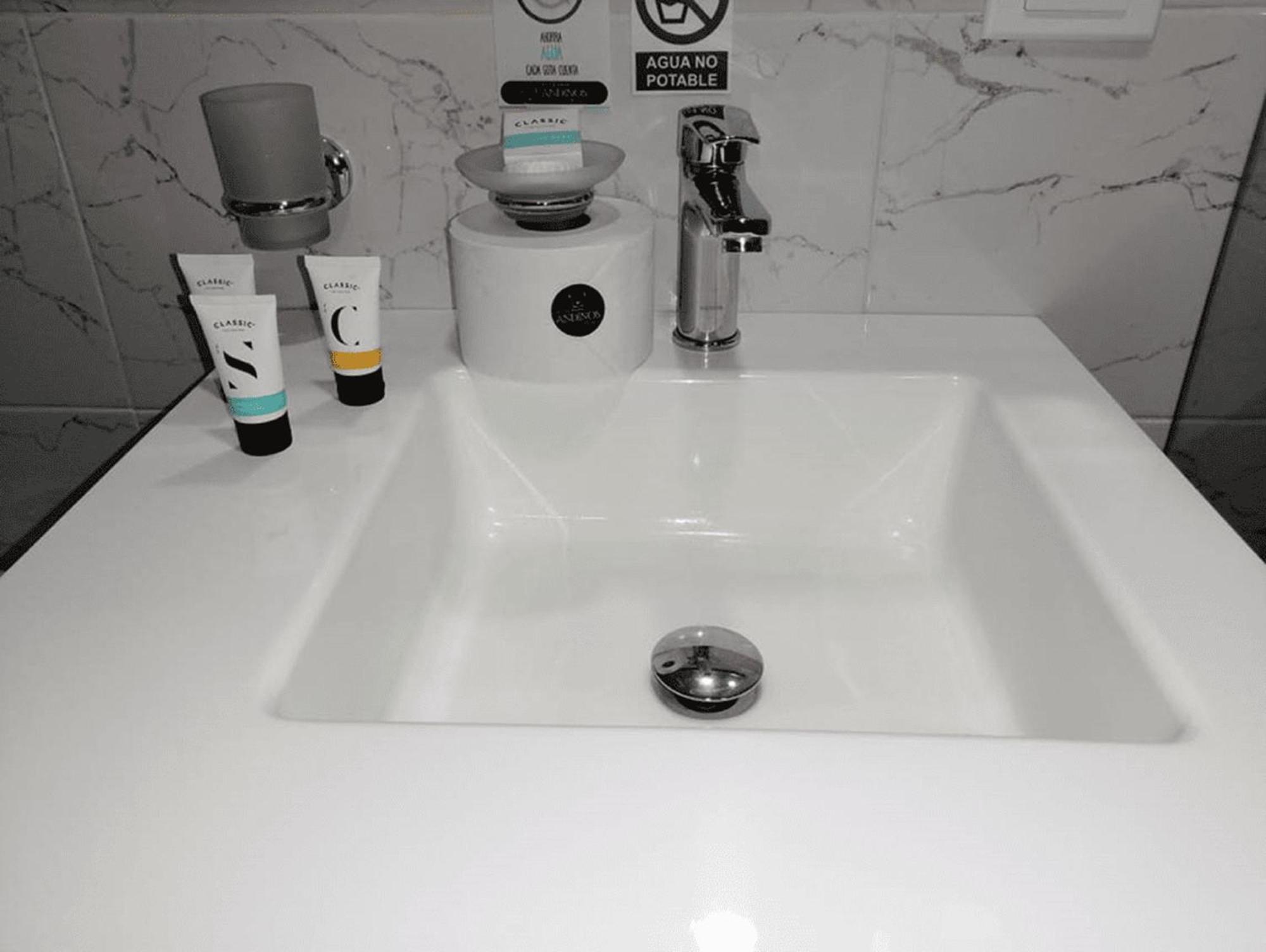 Hotel Andinos Plaza Florencia Florencia  Zewnętrze zdjęcie